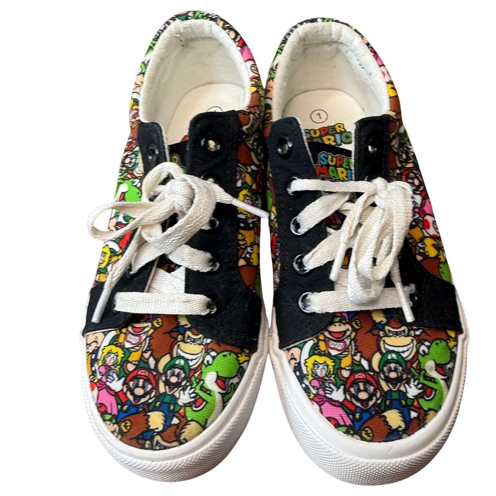 Ground Up Nintendo Super Mario Bros.‎ Canvas Lace-Up Shoes